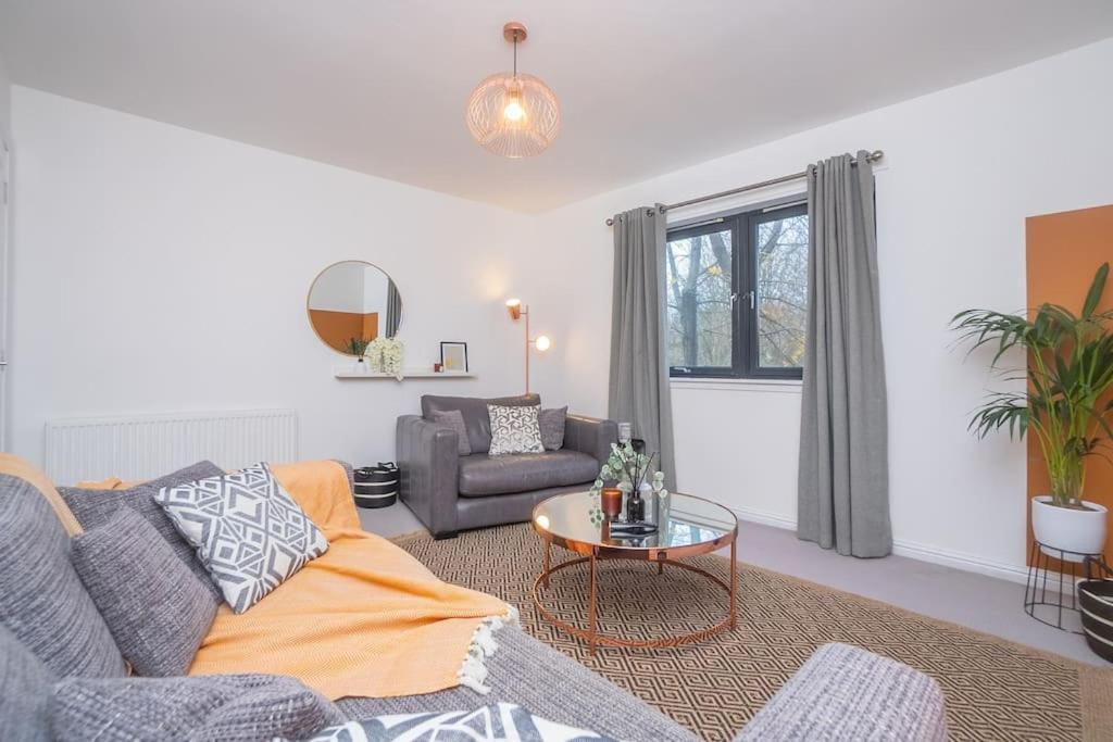 Sleek Urban Living With Bicocca * Aberdeen