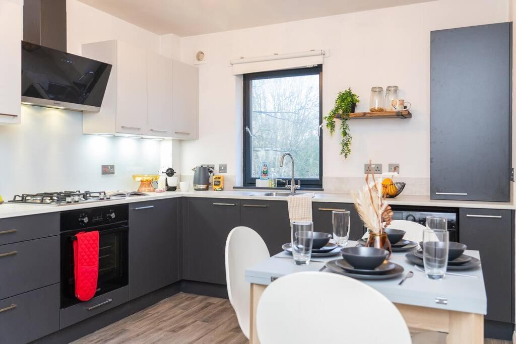 Sleek Urban Living With Bicocca *