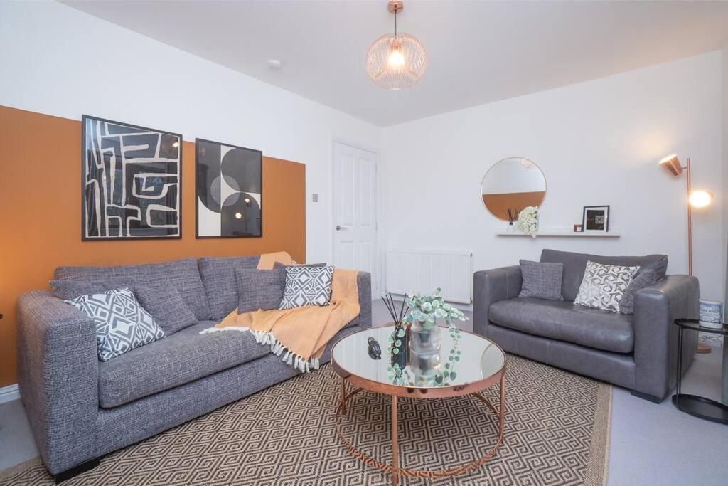 Sleek Urban Living With Bicocca *